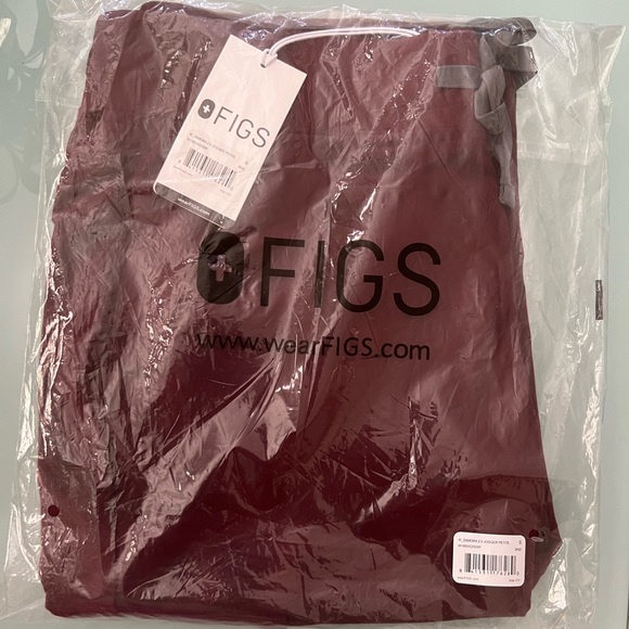 Figs NWT Zamora Jogger Scrubs Burgundy S/P - Picture 5 of 6